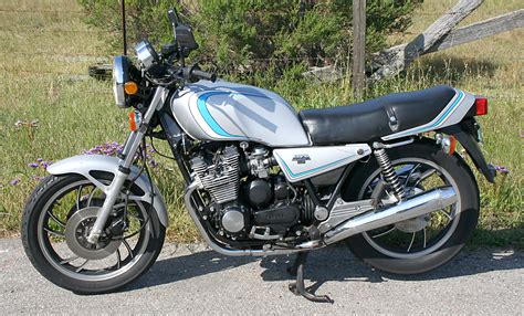 Retrospective: Yamaha XJ650RJ Seca 650: 1982